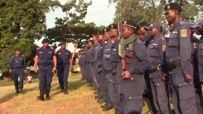 RDC – Beni : La police interpelle plus de 10 jeunes “patrouilleurs nocturnes” à Mambango