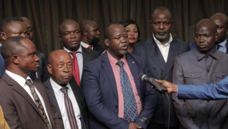 RDC:  le Premier Ministre, Sama Lukonde a échangé avec le collectif des députés provinciaux de 26 provinces de la RDC.    